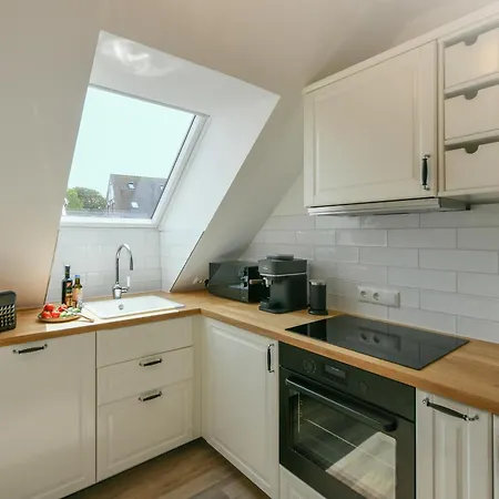 Apartment Haus Christine 3 *